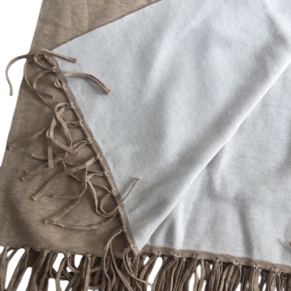 NWT Chicos Collection OS Reversible Scarf Fringe Ruana Wrap Travel